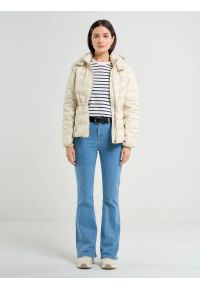 Big-Star - Jeansy damskie z rozszerzaną nogawką jasnoniebieskie Clara Flare 158. Okazja: na co dzień. Kolor: niebieski. Styl: casual, retro, elegancki, klasyczny #6