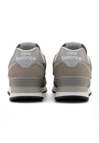 Buty New Balance W WL574EVG szare. Kolor: szary. Materiał: zamsz, skóra, guma. Szerokość cholewki: normalna. Model: New Balance 574 #5