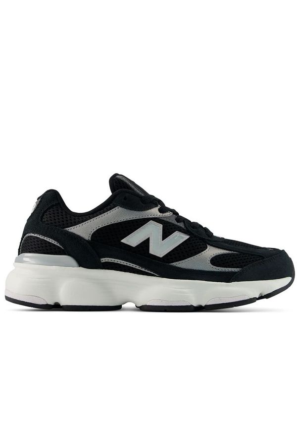 Buty damskie New Balance W6038GJ - czarne. Okazja: na co dzień. Kolor: czarny. Materiał: guma, tworzywo sztuczne, skóra, zamsz, materiał, syntetyk. Szerokość cholewki: normalna. Sport: turystyka piesza