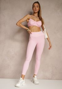Renee - Różowe Legginsy z Ozdobnymi Przeszyciami z Efektem Modelowania Carittia. Okazja: na co dzień. Kolor: różowy. Długość: długie. Styl: elegancki, casual #5
