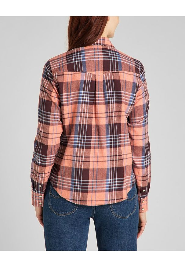 Lee - LEE REGULAR WESTERN SHIRT KOSZULA W KRATĘ DŁUGI RĘKAW DESERT ORANGE L45SXAOB 112140154. Długość rękawa: długi rękaw. Długość: długie