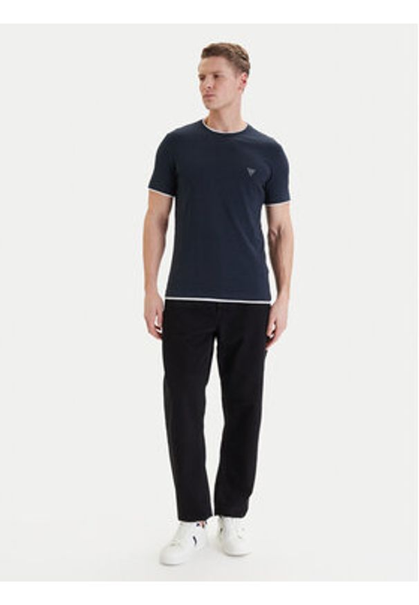 Guess T-Shirt F6GI06 K6XN4 Niebieski Slim Fit. Kolor: niebieski. Materiał: bawełna
