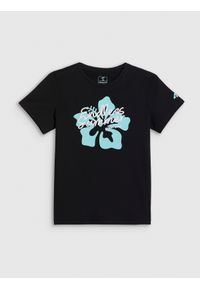 4f - 4F T-shirt regular z nadrukiem dziewczęcy - czarny 158 (12-13 lat). Okazja: na co dzień. Kolor: czarny. Materiał: bawełna, dzianina. Wzór: nadruk. Sezon: lato. Styl: casual #1