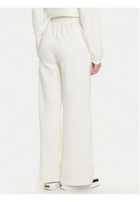 Guess Spodnie dresowe V5RB12 KC3D2 Écru Regular Fit. Materiał: syntetyk #5