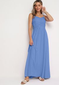 Born2be - Niebieska Rozkloszowana Wiskozowa Sukienka na Cienkich Regulowanych Ramiączkach Canelsea. Okazja: na co dzień. Kolor: niebieski. Materiał: wiskoza. Długość rękawa: na ramiączkach. Styl: casual #7