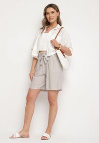 Born2be - Szare Wiskozowe Szorty z Wysokim Stanem i Paskiem Lumovelle. Okazja: na co dzień. Stan: podwyższony. Kolor: szary. Materiał: wiskoza. Styl: elegancki, casual