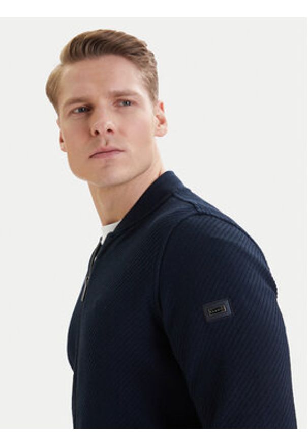Bugatti Bluza 8750-15171E Granatowy Regular Fit. Kolor: niebieski. Materiał: bawełna