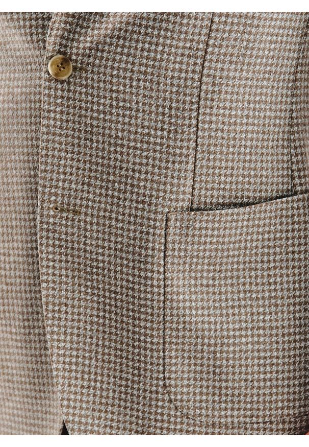 Pako Lorente - PAKO LORENTE - Jasnobrązowa marynarka w drobną kartkę. Okazja: na co dzień. Kolor: brązowy. Materiał: poliester, wełna. Wzór: kratka. Styl: casual