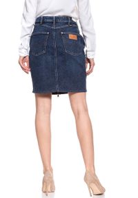 Wrangler - SPÓDNICA JEANSOWA WRANGLER HIGH ZIP SKIRT DEEP OCEAN W257WB86X 112128011. Materiał: jeans. Długość: długie. Styl: klasyczny #7