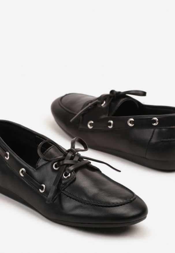 Born2be - Czarne Mokasyny Ozdobione Sznurowaniem Tolioriana. Okazja: na co dzień. Zapięcie: sznurówki. Kolor: czarny. Materiał: jeans. Wzór: aplikacja. Styl: klasyczny, elegancki, casual