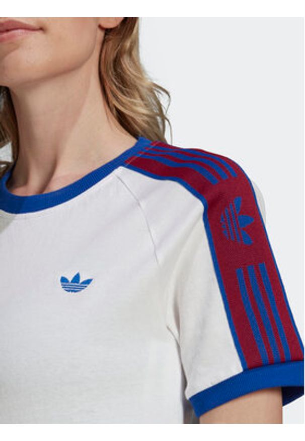 Adidas - adidas T-Shirt Tape HL9172 Biały Regular Fit. Kolor: biały. Materiał: bawełna