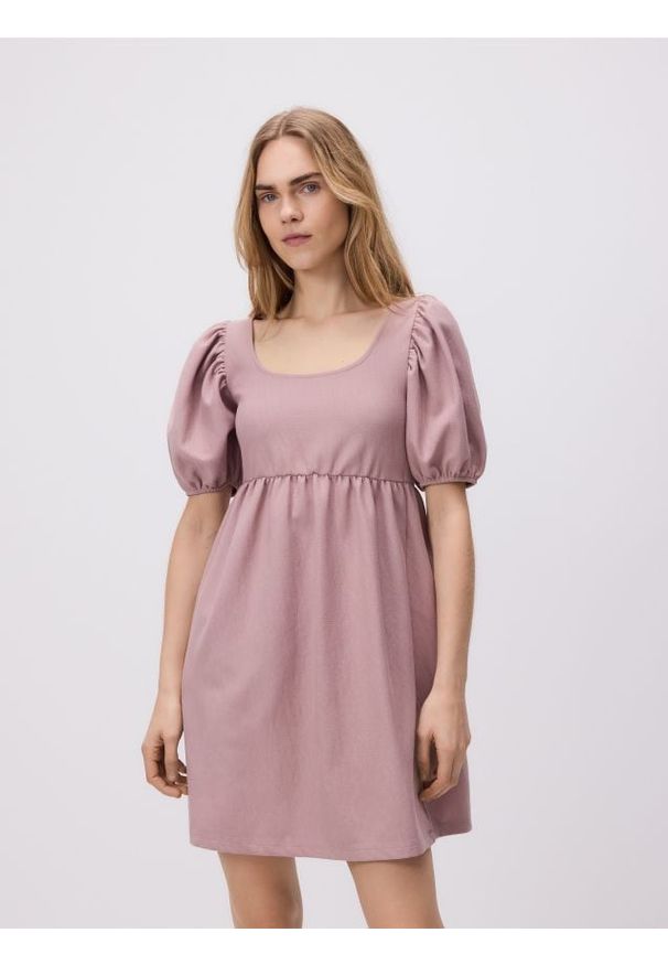 Reserved - Gładka sukienka mini - brudny róż. Kolor: różowy. Materiał: dzianina, bawełna. Wzór: gładki. Długość: mini