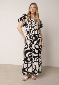 Born2be - Czarna Wiskozowa Sukienka z Bufiastymi Rękawami w Abstrakcyjny Wzór Tibee. Okazja: na co dzień. Kolor: czarny. Materiał: wiskoza. Wzór: nadruk. Typ sukienki: proste. Styl: wakacyjny, casual, elegancki #7