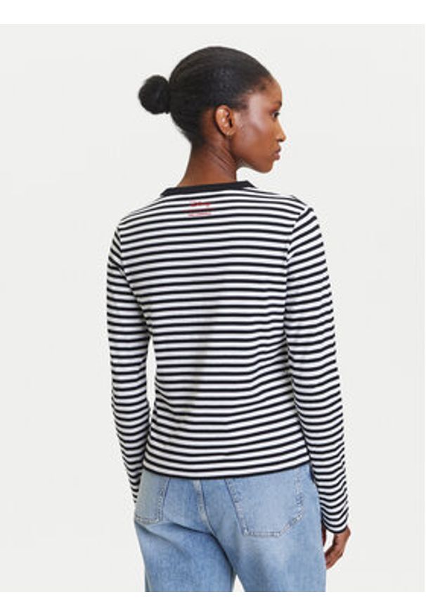 Karl Lagerfeld - KARL LAGERFELD Bluzka A3W17091 Czarny Regular Fit. Typ kołnierza: dekolt w karo. Kolor: czarny. Materiał: bawełna