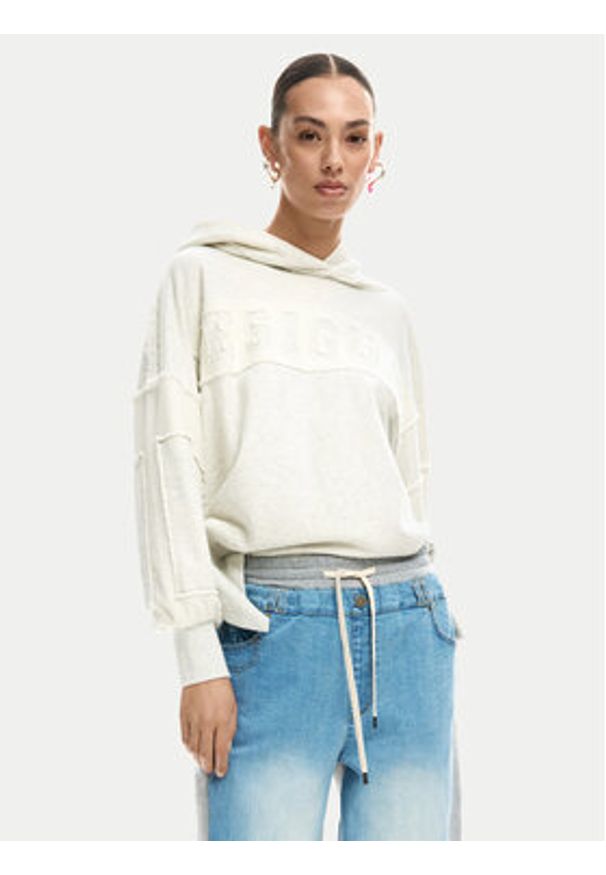 Desigual Spodnie dresowe Sportti 26SWDD42 Szary Relaxed Fit. Kolor: szary. Materiał: bawełna