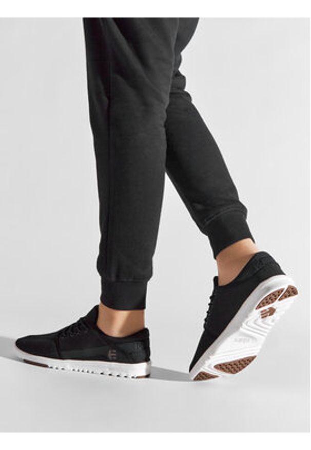 Etnies Sneakersy Scout 4101000419 Czarny. Kolor: czarny. Materiał: materiał