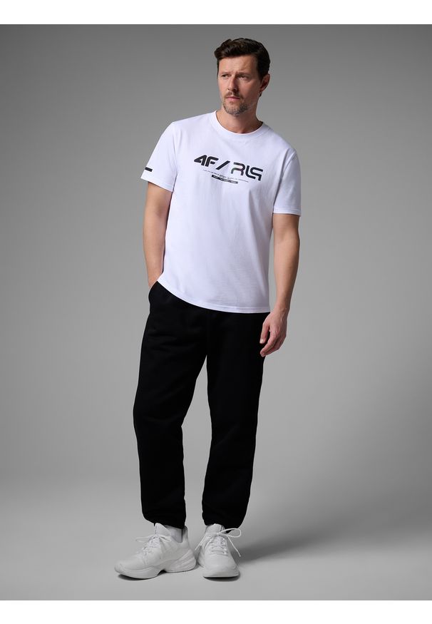4f - 4F T-shirt regular z nadrukiem męski 4F x Robert Lewandowski - biały XL. Okazja: na co dzień. Kolor: biały. Materiał: bawełna, materiał. Wzór: nadruk. Styl: casual, sportowy