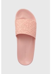 TOMMY HILFIGER - Tommy Hilfiger klapki TH MONOGRAM POOL SLIDE damskie kolor różowy FW0FW06987. Kolor: różowy. Materiał: materiał. Wzór: gładki #5