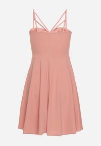 Born2be - Ciemnoróżowa Rozkloszowana Gorsetowa Sukienka na Ramiączkach z Usztywnianymi Miseczkami Brindia. Okazja: na co dzień, na imprezę. Typ kołnierza: dekolt gorset. Kolor: różowy. Materiał: jeans. Długość rękawa: na ramiączkach. Sezon: lato. Typ sukienki: gorsetowe. Styl: wizytowy, klasyczny, casual #6