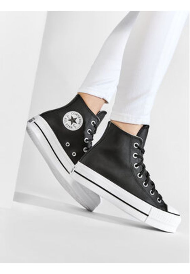 Converse Trampki Chuck Taylor All Star Lift Clean Hi 561675C Czarny. Kolor: czarny. Materiał: skóra