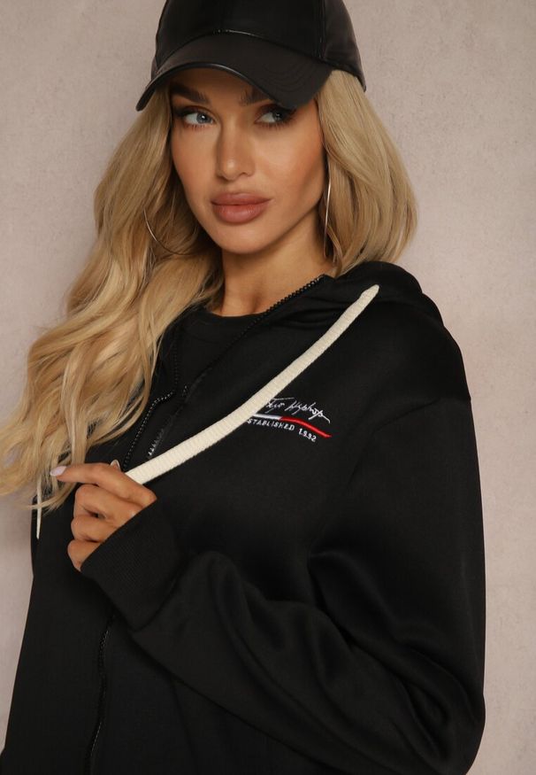 Renee - Czarna Rozpinana Bluza z Dodatkiem Bawełny z Kapturem i Polarem Tadela. Okazja: na co dzień. Typ kołnierza: kaptur. Kolor: czarny. Materiał: bawełna, polar. Styl: casual, elegancki