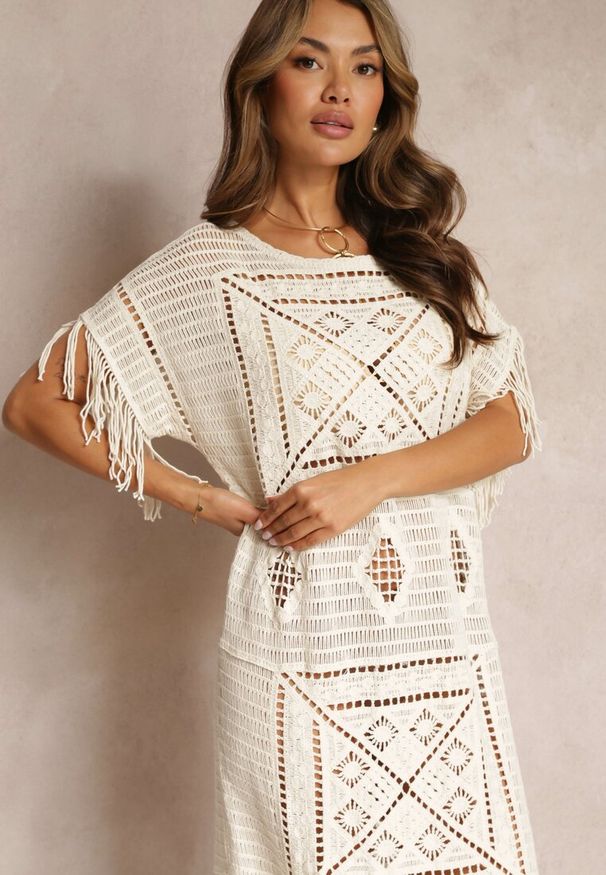 Renee - Beżowa Szydełkowa Sukienka Maxi z Frędzlami i Rękawem Typu Nietoperz Yumoto. Kolor: beżowy. Materiał: bawełna. Długość rękawa: krótki rękaw. Wzór: aplikacja. Długość: maxi