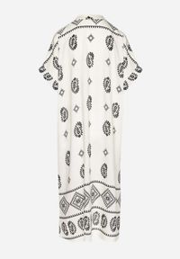 Born2be - Czarno-Kremowa Wiskozowa Sukienka Boho o Pudełkowym Kroju z Rozcięciami Nelbia. Okazja: na co dzień. Typ kołnierza: dekolt w serek. Kolor: czarny. Materiał: wiskoza. Styl: boho #2