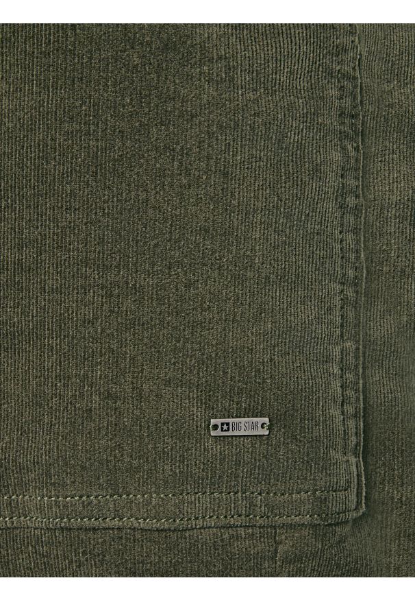 Big-Star - Spodnie damskie sztruks 7/8 z kieszeniami khaki Nadine 303. Stan: podwyższony. Kolor: zielony. Materiał: sztruks. Wzór: ze splotem. Styl: klasyczny