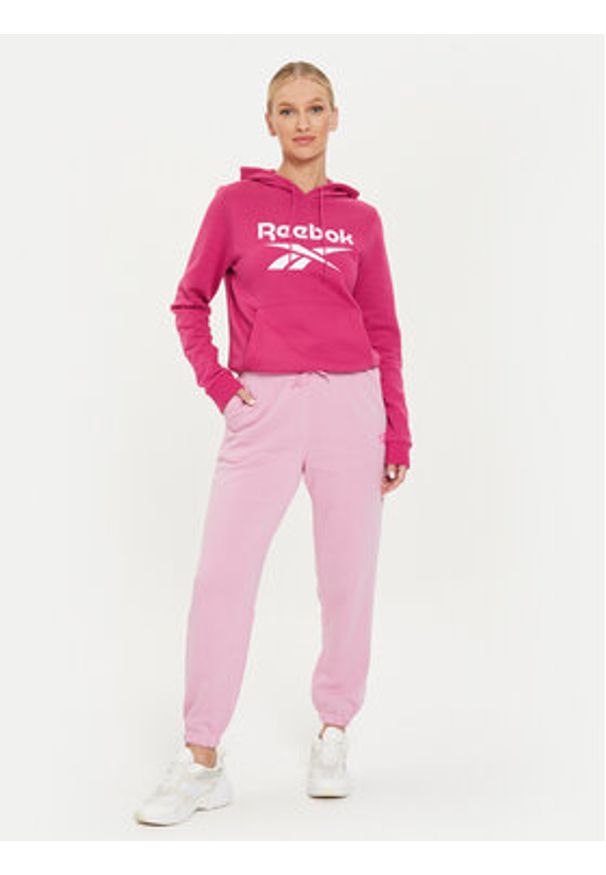 Reebok Bluza Fleece Hoodie Różowy Regular Fit. Kolor: różowy. Materiał: syntetyk, bawełna