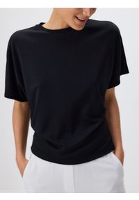 Reserved - T-shirt oversize z modalem - czarny. Kolor: czarny. Materiał: dzianina #1