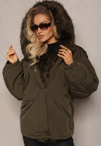 Renee - Ciemnozielona Kurtka Parka Oversize z Futerkiem Horelle. Kolor: zielony. Materiał: futro. Długość rękawa: długi rękaw. Długość: długie. Wzór: jednolity, gładki, aplikacja. Sezon: jesień, zima. Styl: klasyczny #3