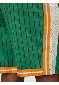 Puma Szorty sportowe T7 624394 Zielony Relaxed Fit. Kolor: zielony. Materiał: syntetyk. Styl: sportowy #3