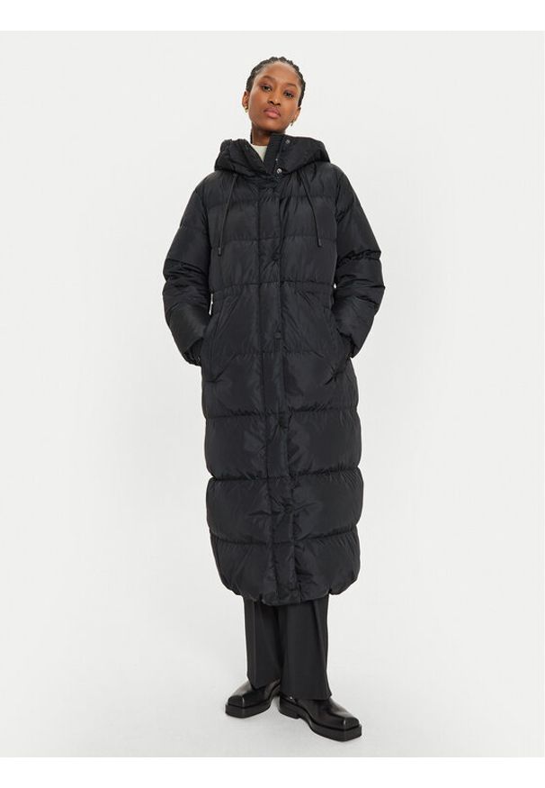 Weekend Max Mara Płaszcz zimowy Dolly 2425496052 Czarny Relaxed Fit. Kolor: czarny. Materiał: syntetyk. Sezon: zima