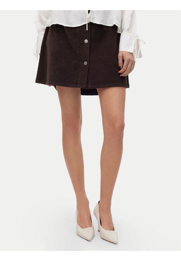 Vero Moda Spódnica mini Etta 10315342 Brązowy Regular Fit. Kolor: brązowy. Materiał: bawełna