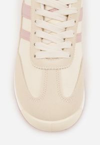 Renee - Beżowe Sneakersy Ozdobione Dwoma Paskami Lannatea. Okazja: na co dzień. Zapięcie: pasek. Kolor: beżowy. Wzór: aplikacja #6