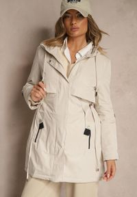 Renee - Jasnobeżowa Kurtka Typu Parka z Kapturem o Klasycznym Kroju Tulania. Okazja: na co dzień, na spacer. Typ kołnierza: kaptur. Kolor: beżowy. Materiał: jeans. Styl: klasyczny #3