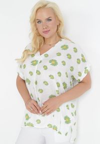 Born2be - Biało-Zielona Bluzka w Rustykalnym Stylu w Kwiaty Aldora. Kolor: biały. Materiał: materiał. Długość rękawa: krótki rękaw. Długość: krótkie. Wzór: kwiaty #3