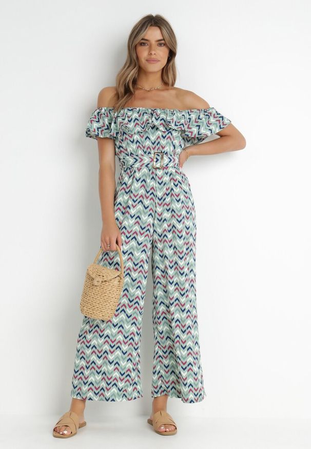 Born2be - Miętowy Kombinezon Paule. Kolor: miętowy. Materiał: tkanina. Długość: długie. Wzór: geometria, aplikacja. Sezon: lato