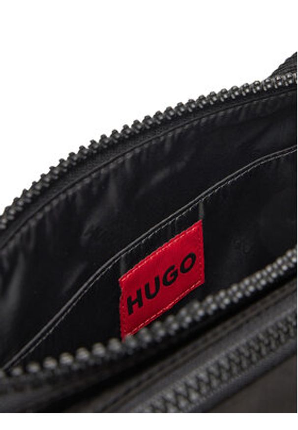 Hugo - HUGO Saszetka nerka 50541616 Czarny. Kolor: czarny. Materiał: materiał
