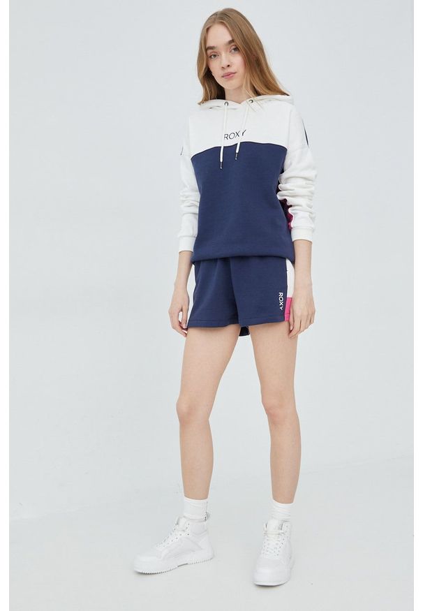 Roxy szorty damskie kolor granatowy z nadrukiem high waist. Okazja: na co dzień. Stan: podwyższony. Kolor: niebieski. Materiał: dzianina, włókno. Wzór: nadruk. Styl: casual