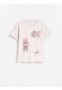 Reserved - Bawełniany t-shirt z nadrukiem - lawendowy. Kolor: fioletowy. Materiał: bawełna. Wzór: nadruk #1