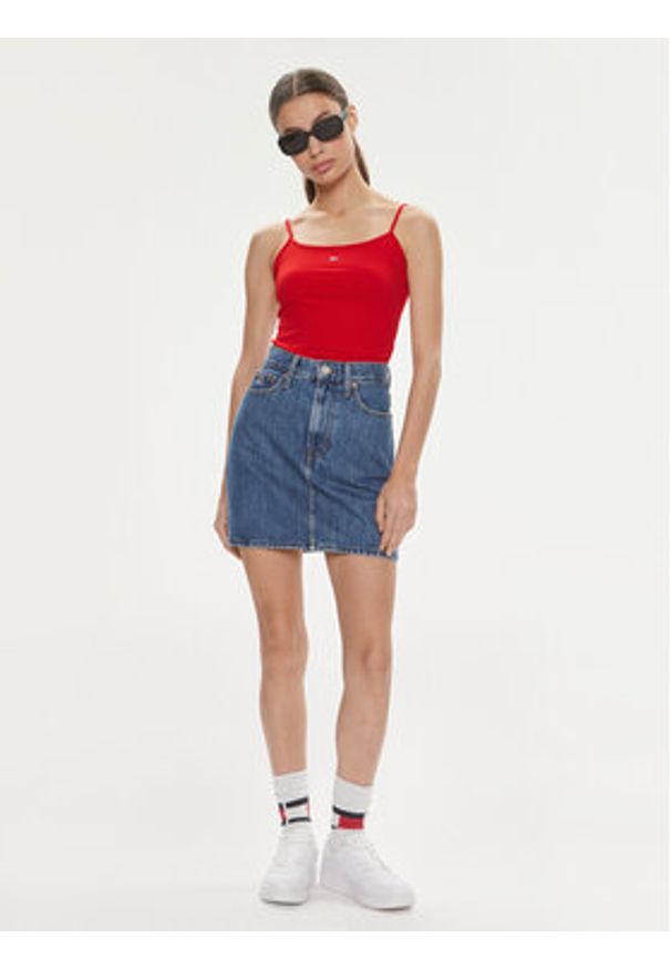 Tommy Jeans Spódnica jeansowa DW0DW17667 Niebieski Mom Fit. Kolor: niebieski. Materiał: bawełna