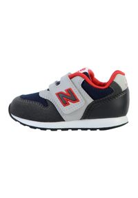 Buty do chodzenia niemowlęce New Balance 996. Zapięcie: rzepy. Kolor: beżowy, wielokolorowy. Materiał: guma, syntetyk, tkanina, materiał. Szerokość cholewki: normalna. Model: New Balance 996. Sport: turystyka piesza #1