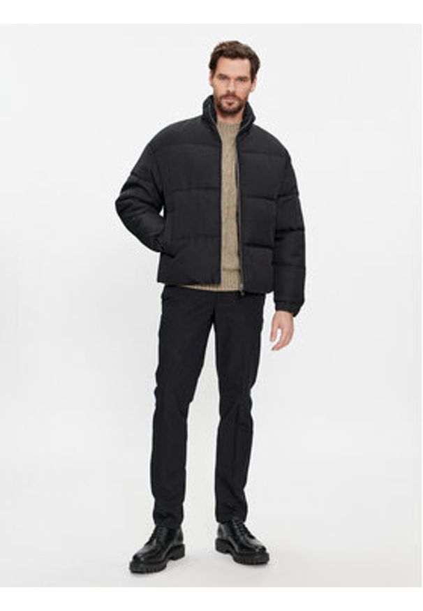 Jack & Jones Kurtka zimowa 12236056 Czarny Regular Fit. Kolor: czarny. Materiał: syntetyk. Sezon: zima