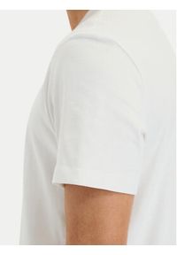 Calvin Klein T-Shirt SS 20s EU LV04LG813G Biały Regular Fit. Kolor: biały. Materiał: bawełna #2
