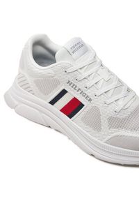TOMMY HILFIGER - Tommy Hilfiger Sneakersy Modern Runner Knit Evo Ess FM0FM05245 Biały. Kolor: biały