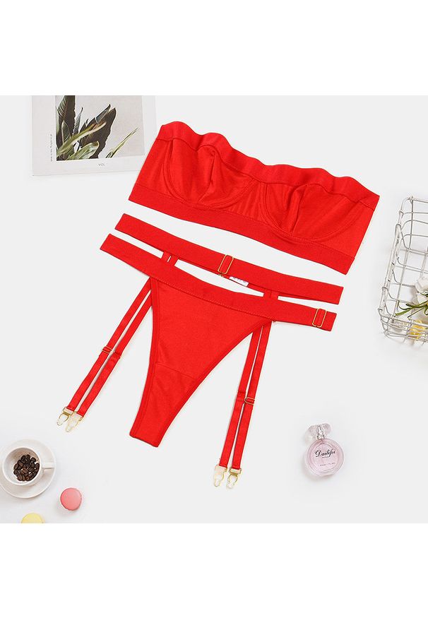 Intica - Komplet bielizny bez ramiączek podkreślający sylwetkę Rozalija. Kolor: czerwony. Materiał: materiał