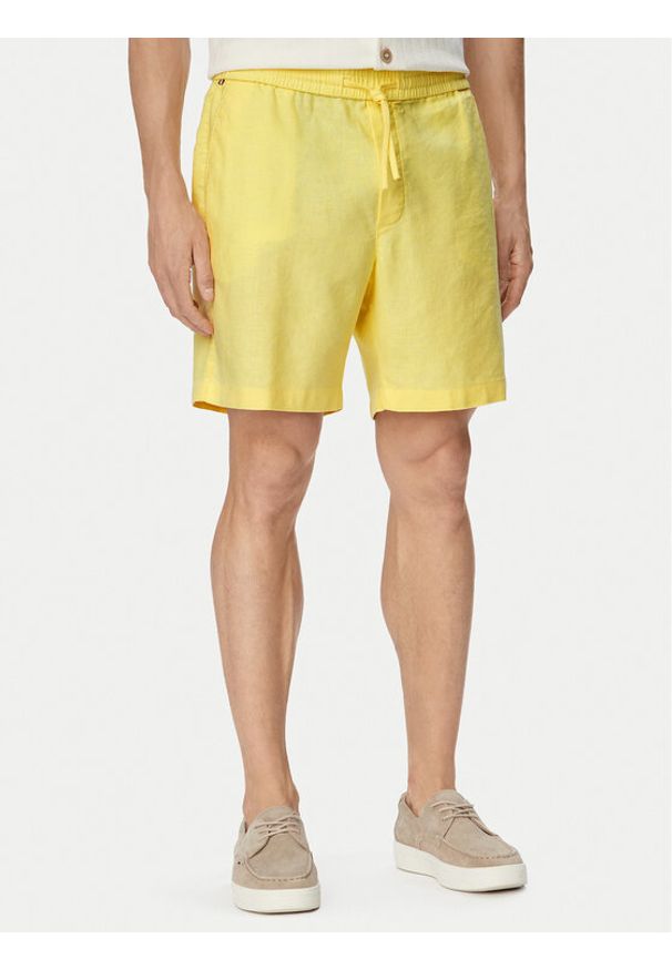 TOMMY HILFIGER - Tommy Hilfiger Szorty materiałowe Dover MW0MW44353 Żółty jasny Regular Fit. Kolor: żółty. Materiał: len