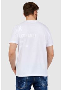 Armani Exchange - ARMANI EXCHANGE Biały t-shirt męski z białym logo, Rozmiar XL. Kolor: biały. Materiał: prążkowany. Wzór: nadruk