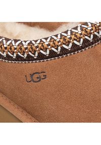 Ugg Kapcie W Tasman 5955 Brązowy. Kolor: brązowy. Materiał: skóra